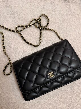Black Quilted Crossbody with Gold Chain